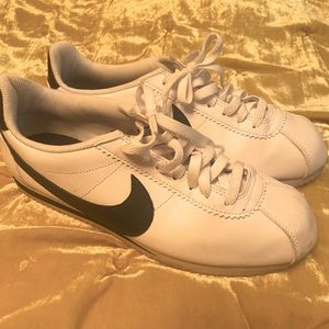 NIKE CORTEZ